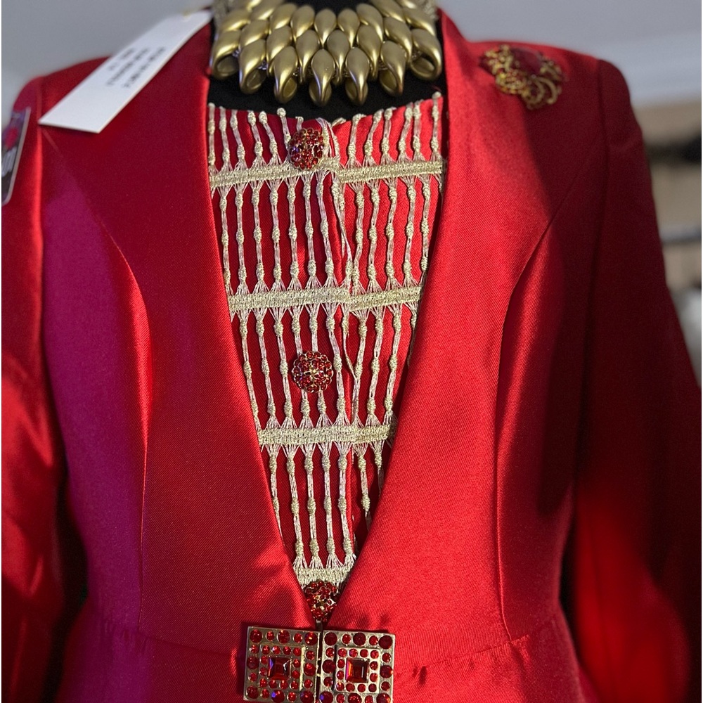 DV 2pc Exclusive Designer Silk suit